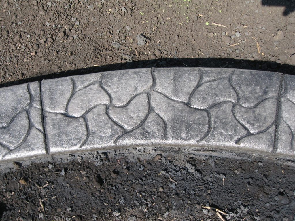 stamped curb